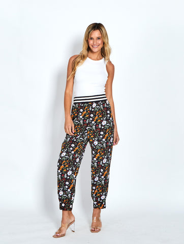 LEONI Celine Joggers - Black Print